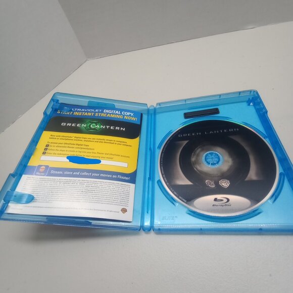 Green Lantern (2011) Blu‑ray Movie — Ryan Reynolds Superhero Film - Picture 2 of 3